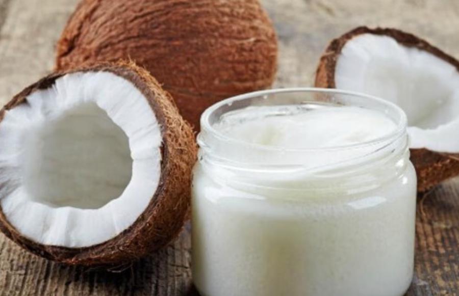 Διατροφή γάτας: Μπορώ να δώσω λάδι καρύδας στη γάτα μου; -Χρήσιμες πληροφορίες