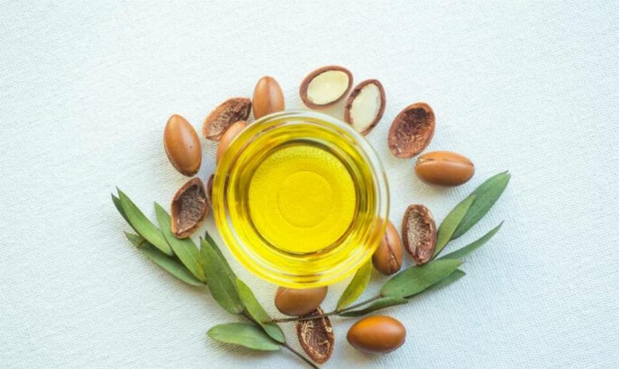Είναι το έλαιο Argan ασφαλές για τις γάτες; Εγκεκριμένα από κτηνίατρο στοιχεία για την υγεία και την ασφάλεια