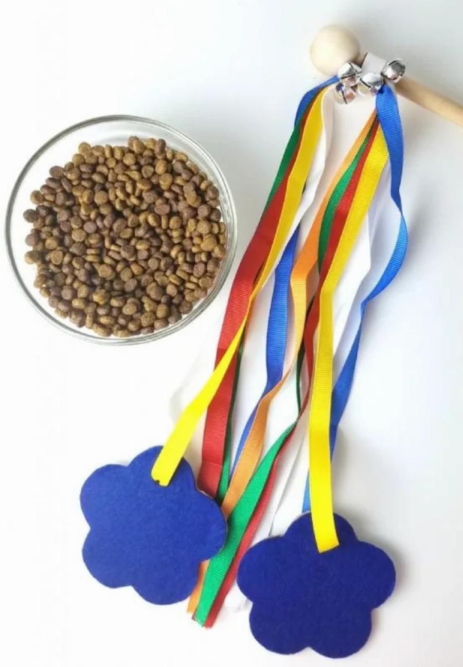 10 DIY σχέδια για ραβδί γάτας που μπορείτε να φτιάξετε σήμερα (με εικόνες)