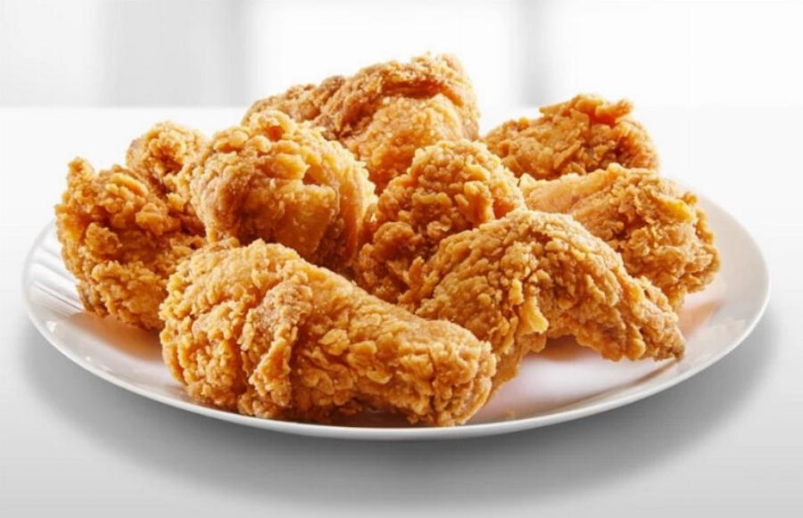 Μπορούν οι γάτες να φάνε τηγανητό κοτόπουλο; Εγκεκριμένες από κτηνίατρο πληροφορίες & Συχνές ερωτήσεις